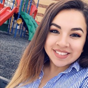 Meet your Posher, Danielle